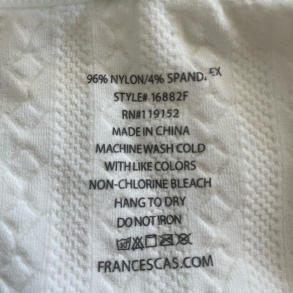 FRANCESCAS COLLECTIONS ALYA TEXTURED IVORY SPANDEX BLEND CROP TOP, SIZE LG - Picture 8 of 8